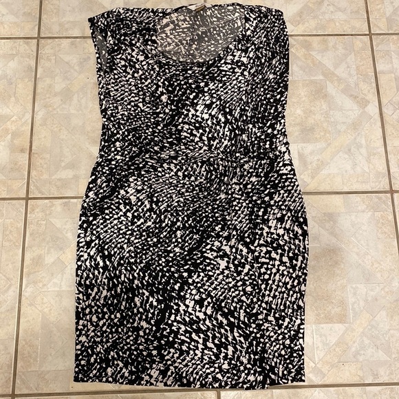 Y womens TanJay black stretch sleeveless plus size dress 18 - Picture 1 of 3
